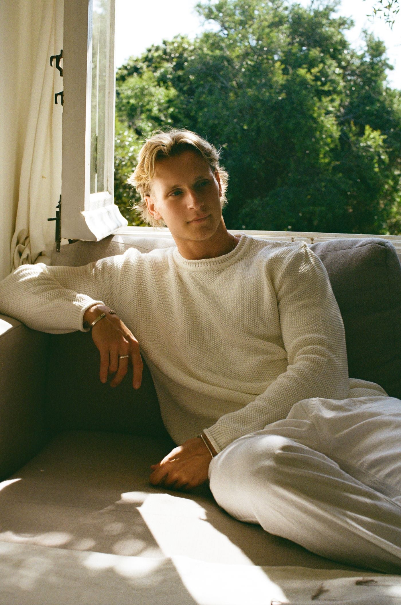 James Cotton Roundneck Knit