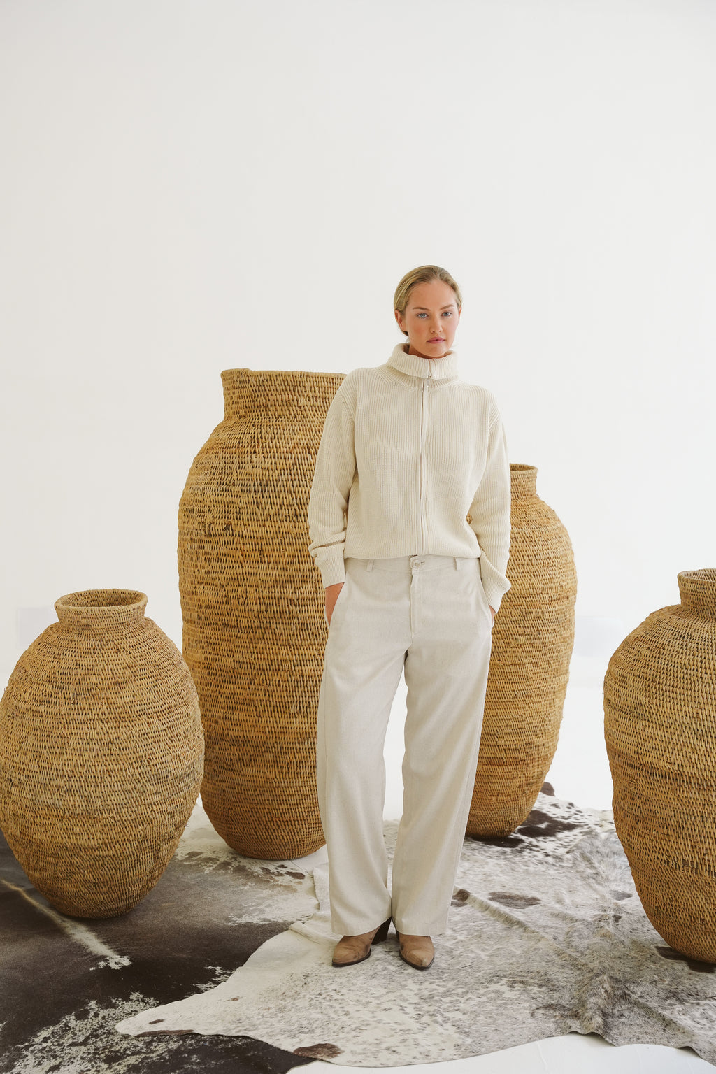 Maggie Linen Blend Barrel Trousers