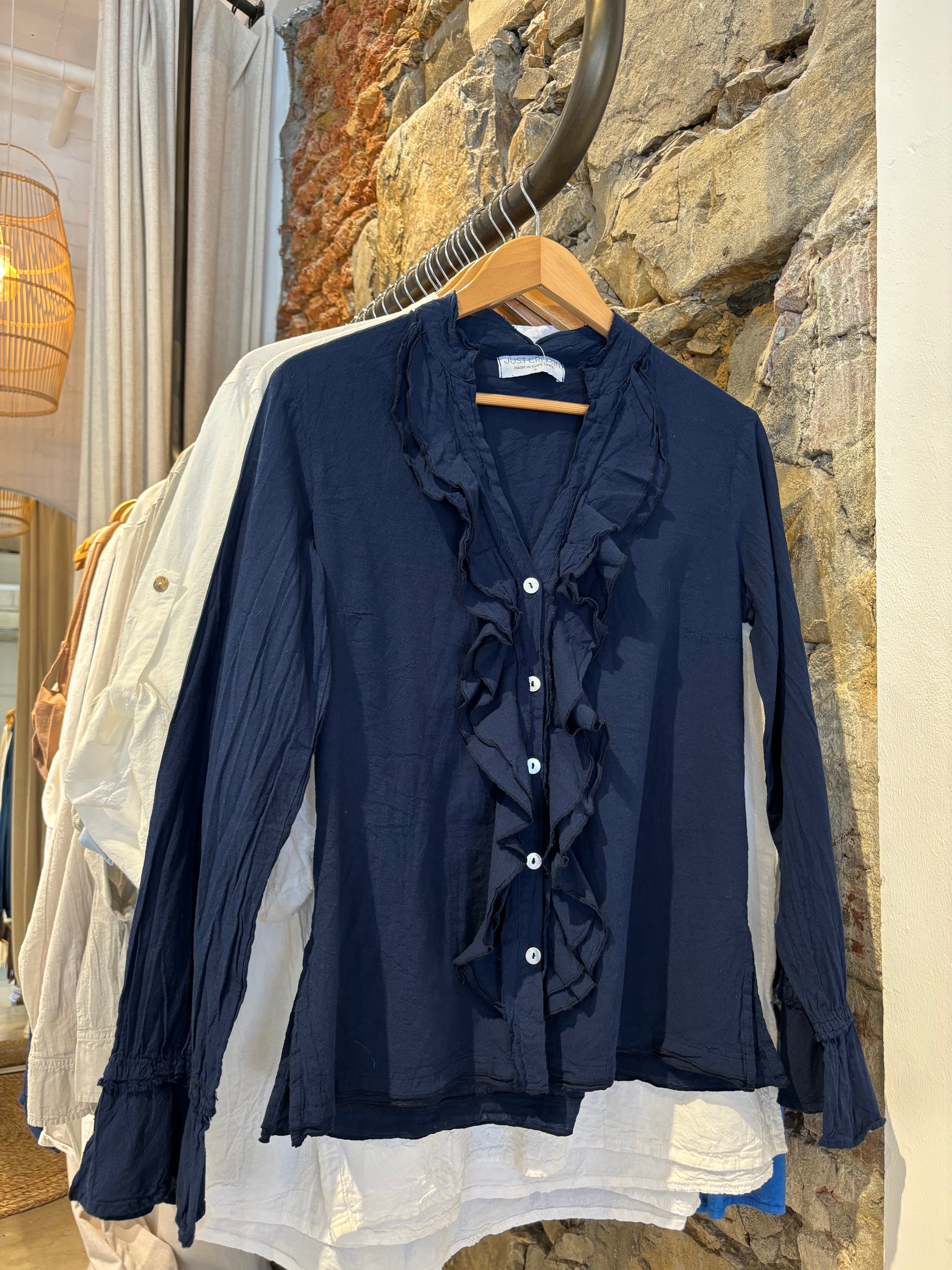 【美品】JNHearts Frill Stripe blouse Navy 美品】JNHearts Frill Stripe blouse Navy