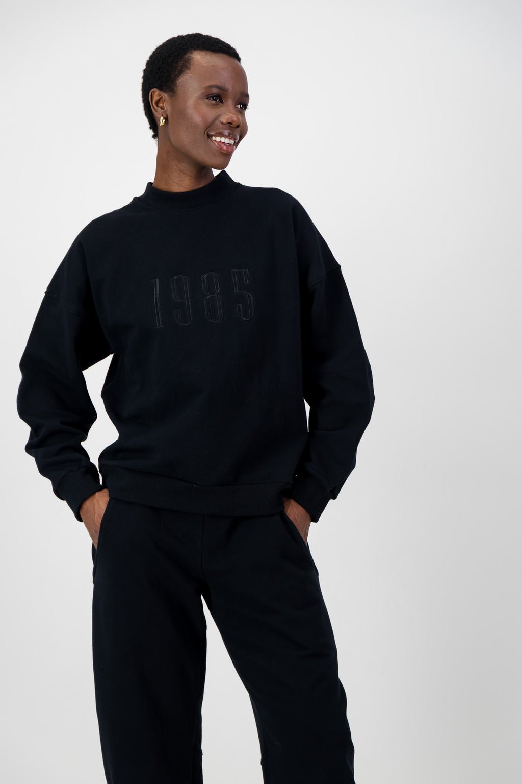 Ali Fleece Embroidered Crew Neck Top